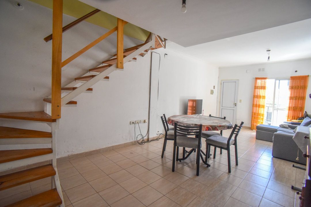 Dpto tipo Dúplex 2 dorm 2 balcones 2 baños