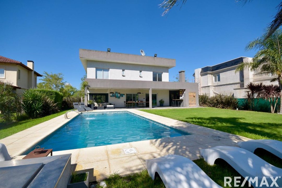 VENTA CASA CLUB DE CAMPO LAS CAÑUELAS 4 AMBIENTES