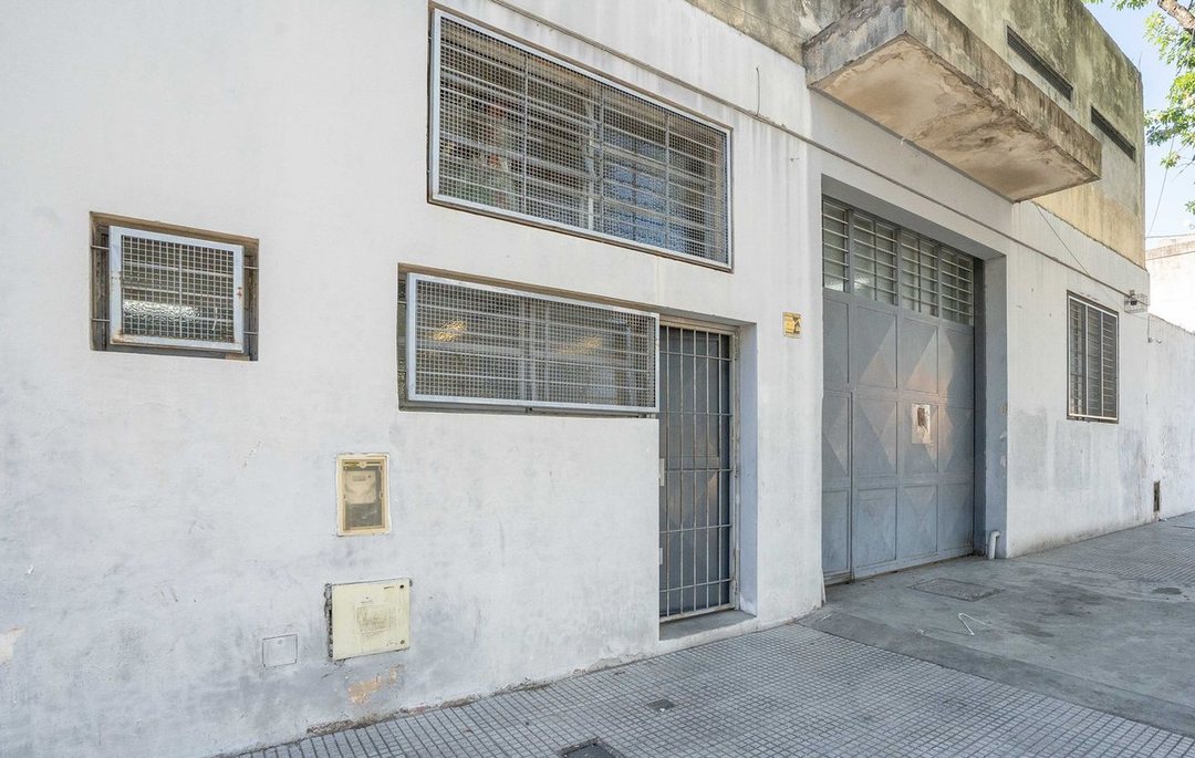 VENTA GALPON - DEPOSITO EN PARQUE AVELLANEDA