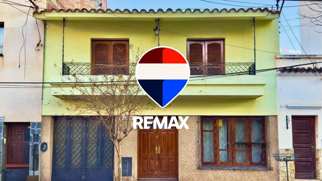 CASA EN VENTA MACROCENTRO APTA COMERCIAL C/GARAJE