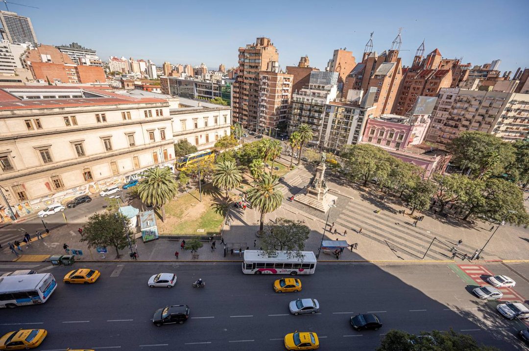 VENTA DEPTO 3 DORM. CON COCHERA NUEVA CORDOBA