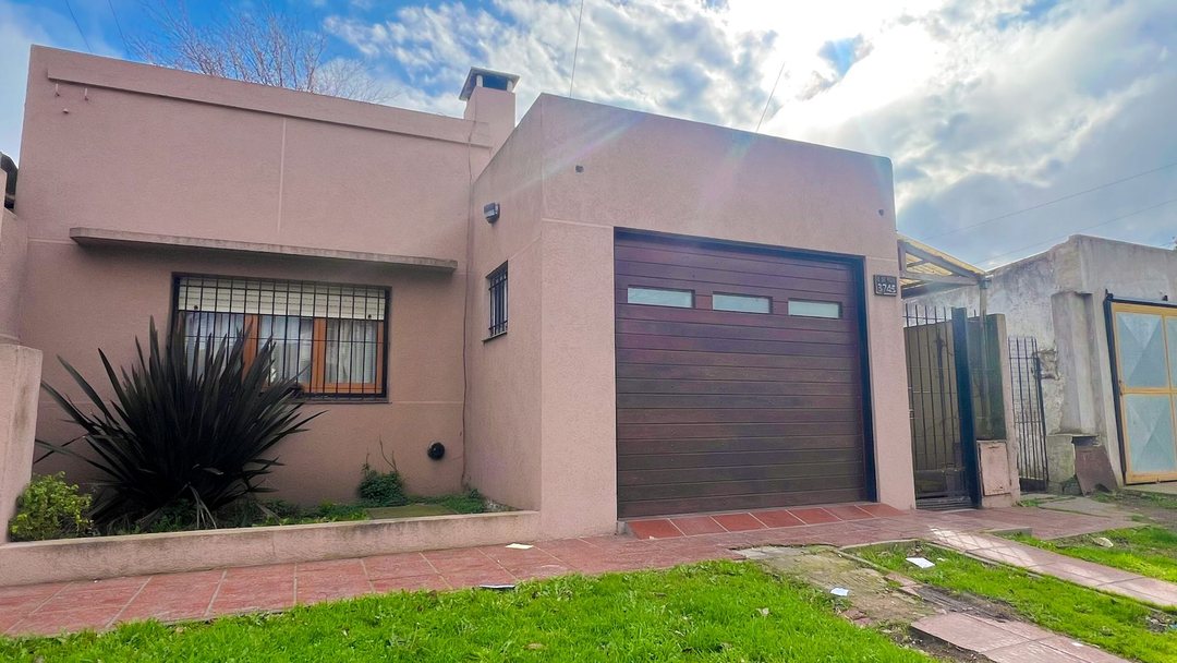 VENTA PH 3 AMBIENTES AL FRENTE  CON GARAGE