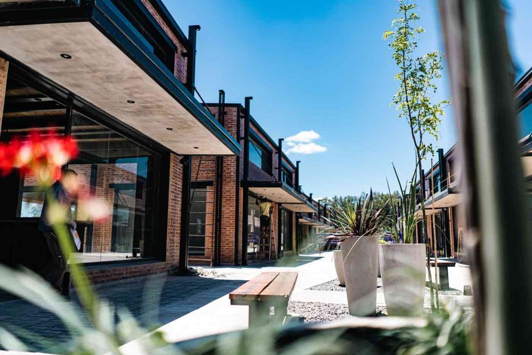 VENTA LOCAL COMERCIAL EN ZONA DE BARRIOS