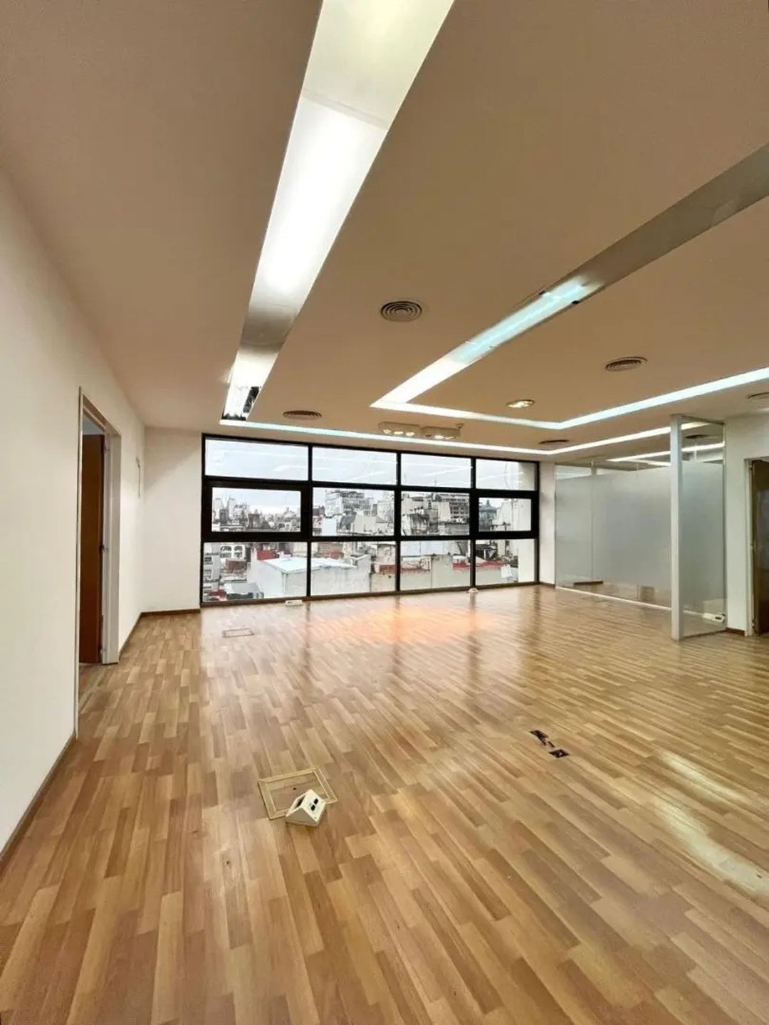 Oficinas en alquiler microcentro 3 cocheras