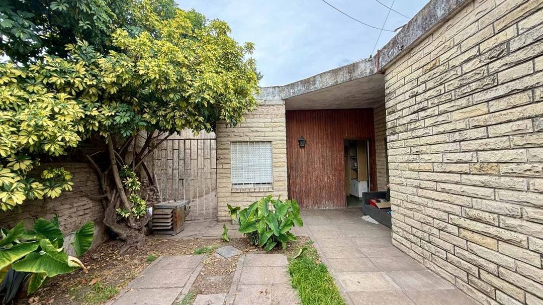 Casa 5 amb en venta, 4 dormitorios y local
