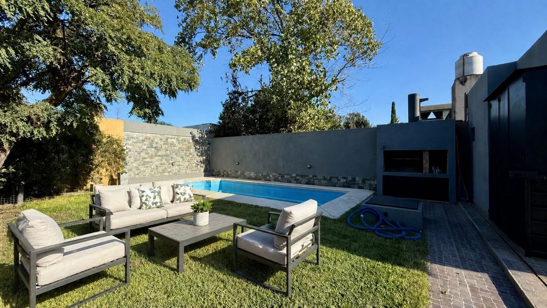 Casa en venta 4 amb - Padua sur con pileta