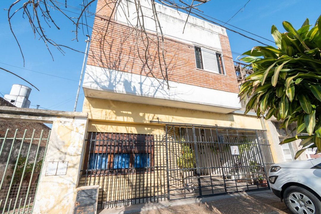 Casa 4 dormitorios Barrio Mayoraz