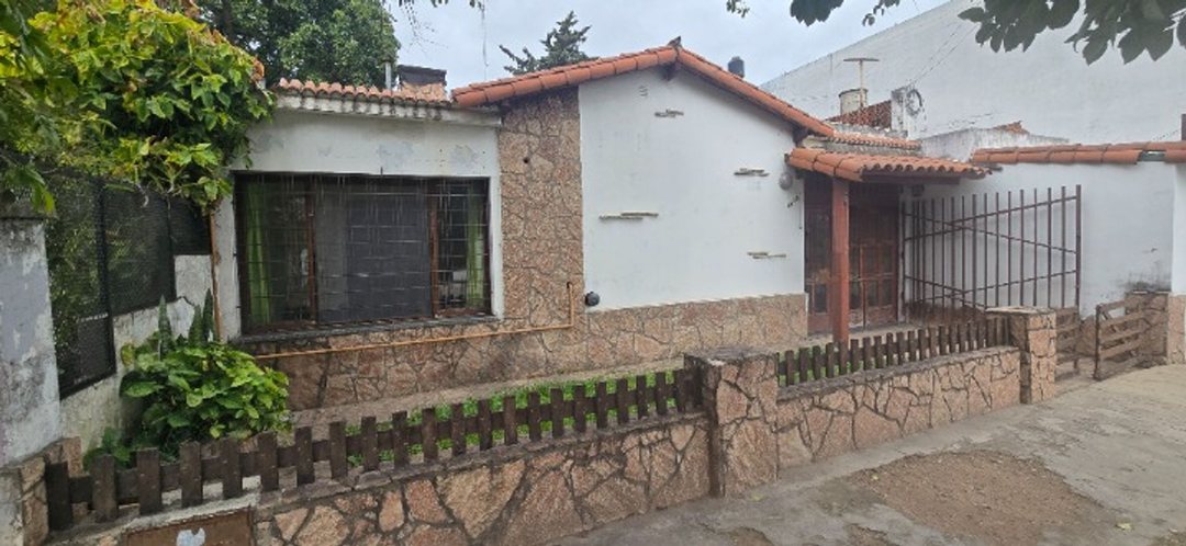 VENTA CASA 3 DORMITORIOS APTA CREDITO ACINDAR