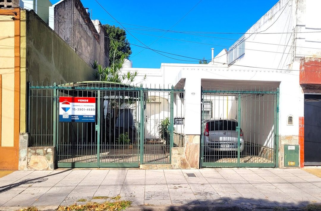 VENTA CASA 4 AMBIENTES EN SAN MARTIN