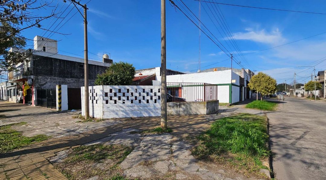 VENTA ESQUINA COMERCIAL CENTRO SAN NICOLAS
