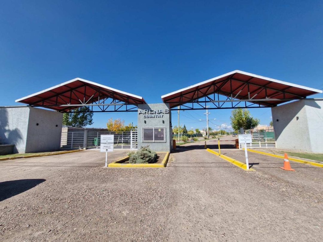 TERRENO CON PILETA EN VENTA B° PRIVADO GLLÉN