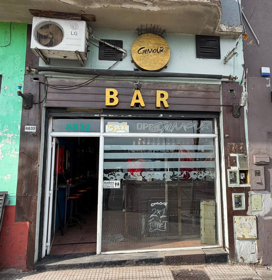 OPORTUNIDAD-VENTA FONDO DE COMERCIO (BAR Equipado)