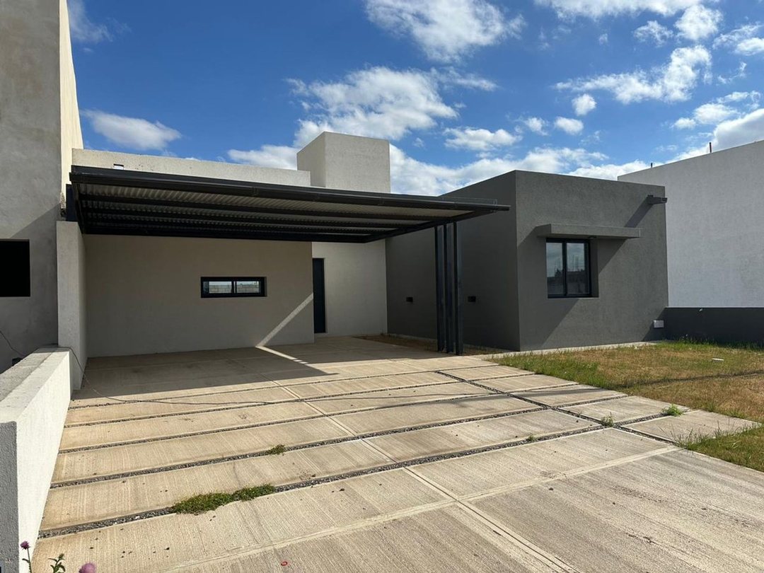 VENTA CASA A ESTRENAR NOBU TOWN DOCTA URBANIZACION