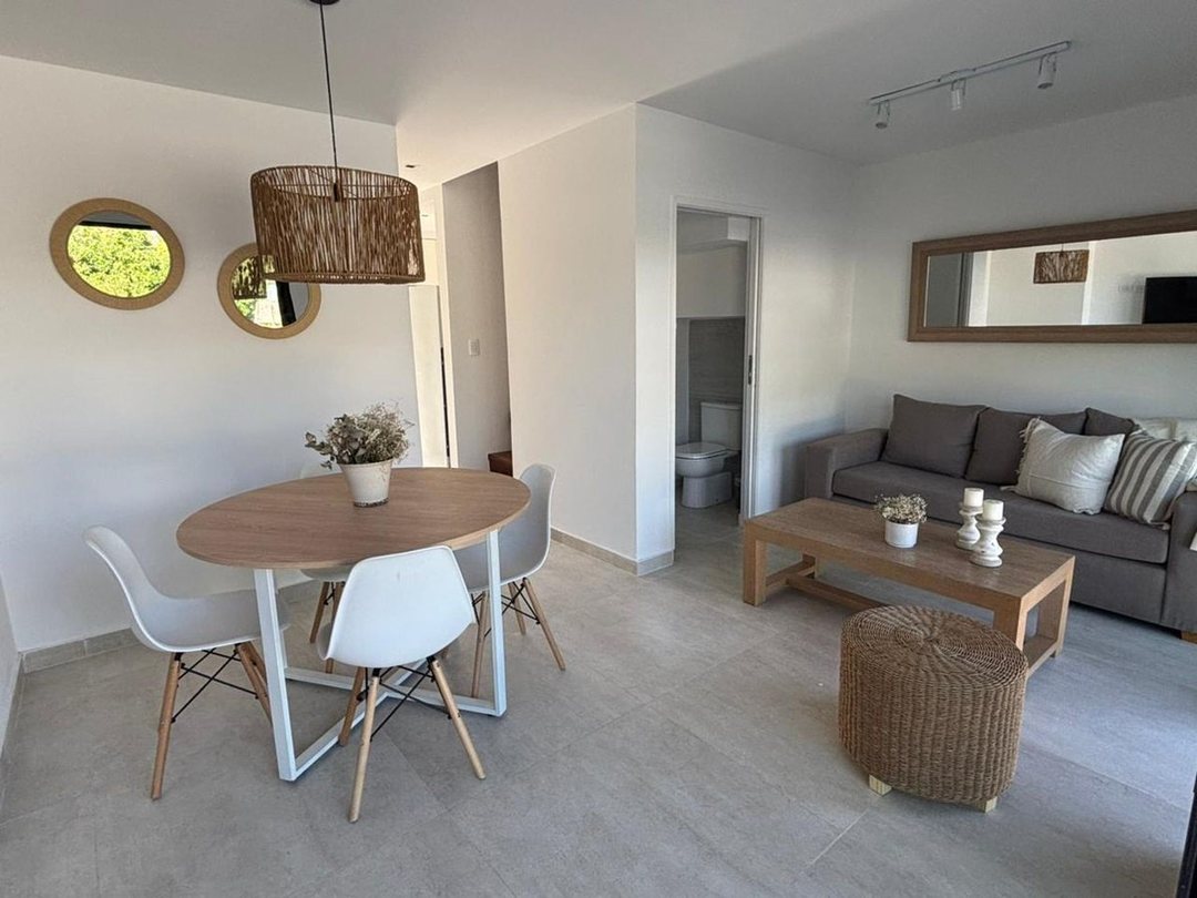 Excelente Duplex en 5ta sección