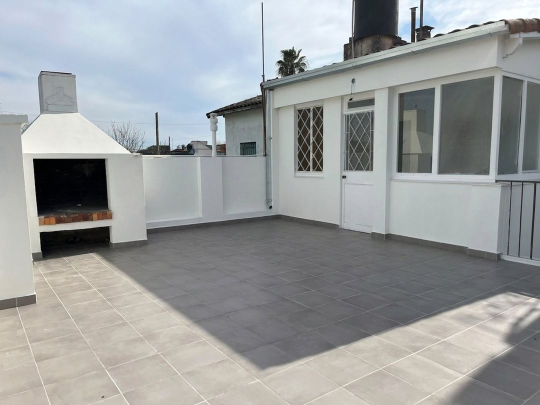 VENTA PH 4 AMBIENTES C/COCHERA WILLIAM MORRIS