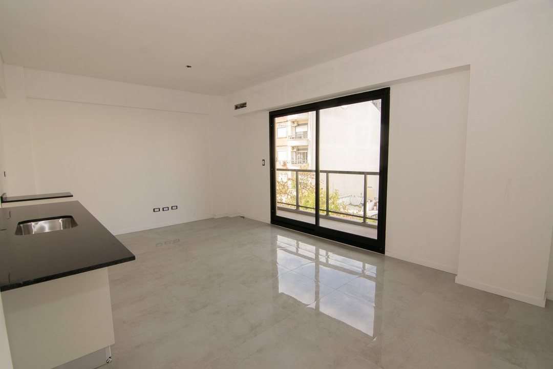 VENTA DEPTO 2 AMB CASEROS BALCON ESTRENAR FINANCIA