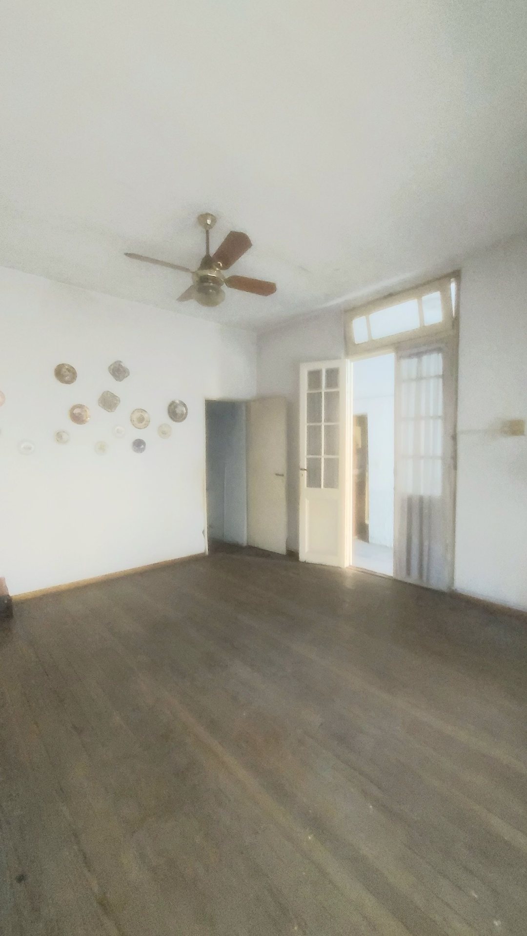 VENTA CASA  4AMBIENTES PARQUE AVELLANEDA A.CREDIT0