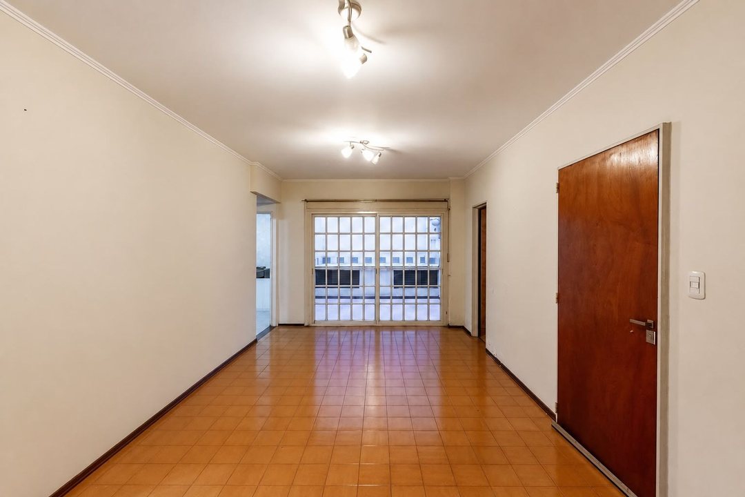 VENTA DEPARTAMENTO 3 AMB CON 2 PATIOS Y COCH