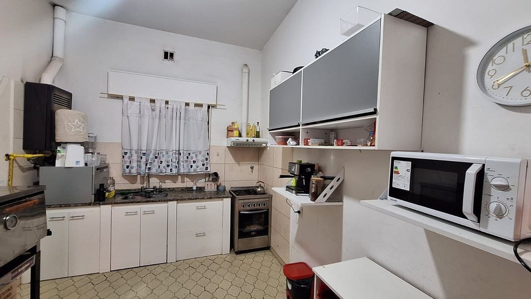 VENTA PH 3 AMB CON TERRAZA+ LOCAL + COCHERA. LANUS