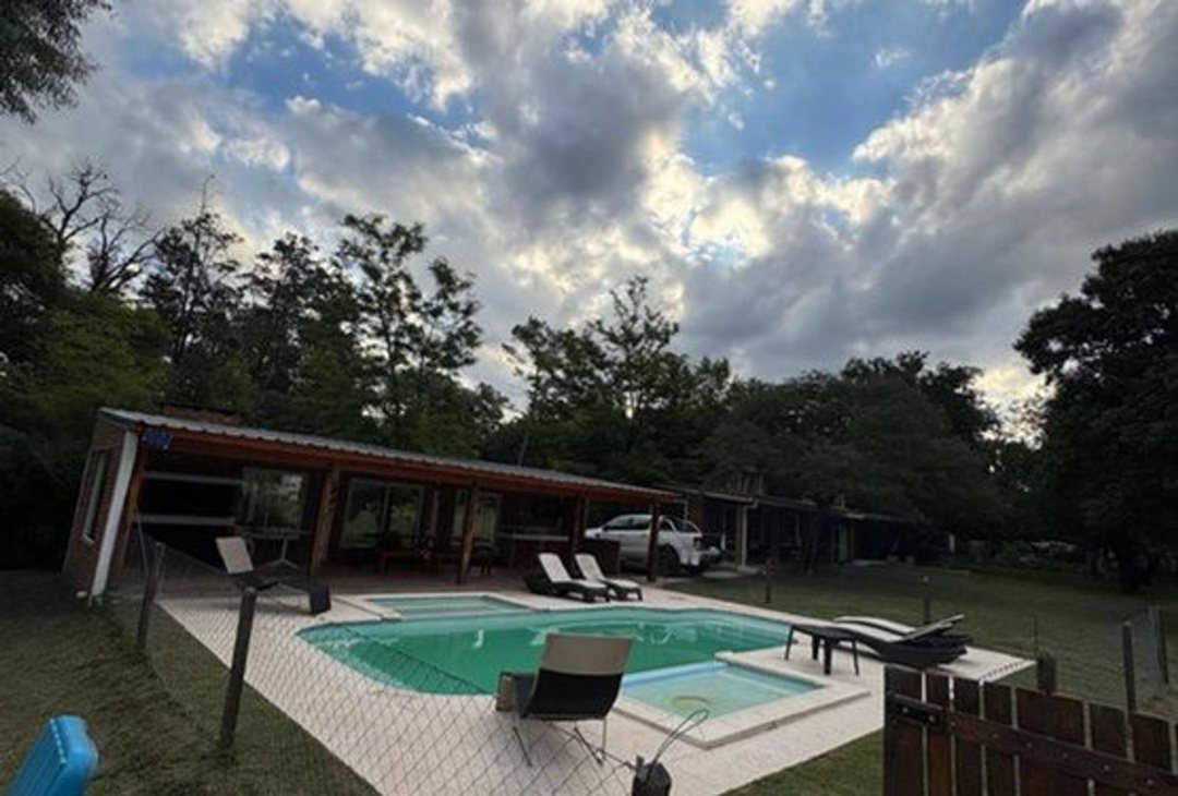 VENTA COMPLEJO DE CABAÑAS CON PILETA EN ANISACATE