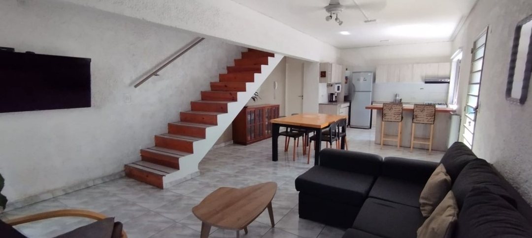 VENTA-DUPLEX-MONTEVIDEO CASI BELGRANO-MENDOZA-CDAD