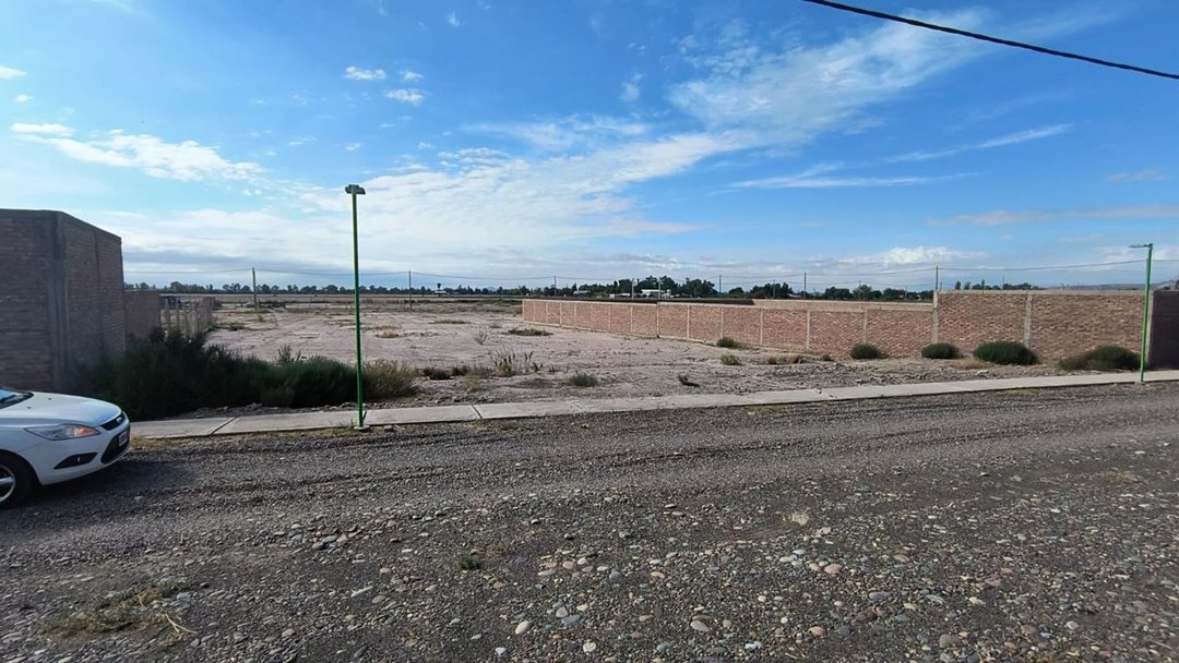 TERRENO DE 1460 M2. CALLE CHACABUCO, POCITO