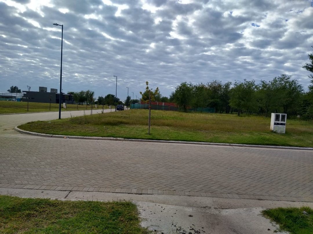 LOTE ESQUINA 345 M2 NVO MALAGUEÑO CON ESCRITURA