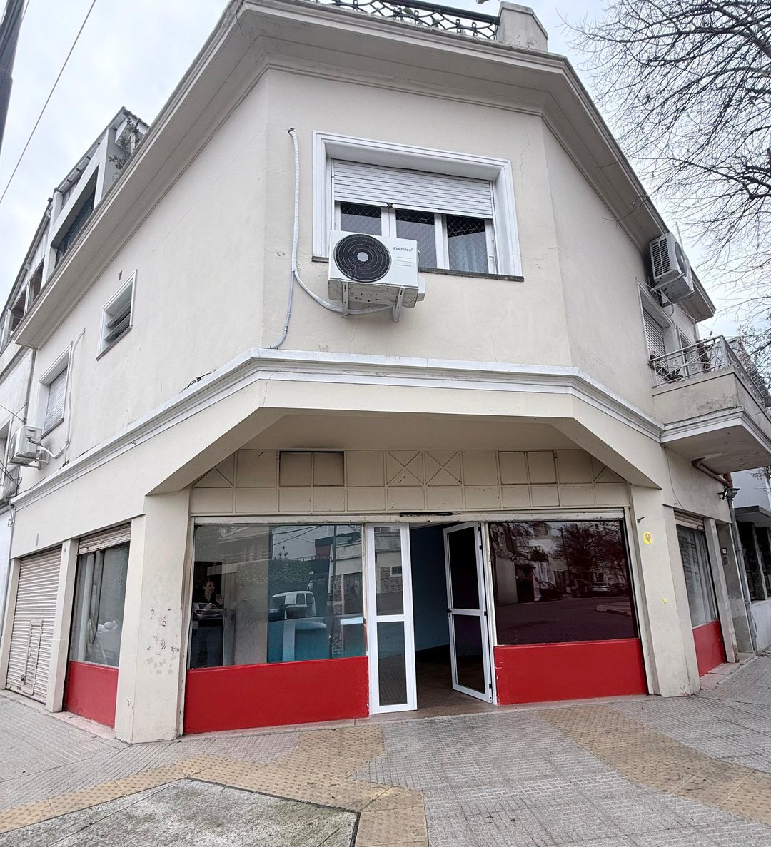 ALQUILER LOCAL EXCELENTE UBICACIÓN EN VILLA DEVOTO