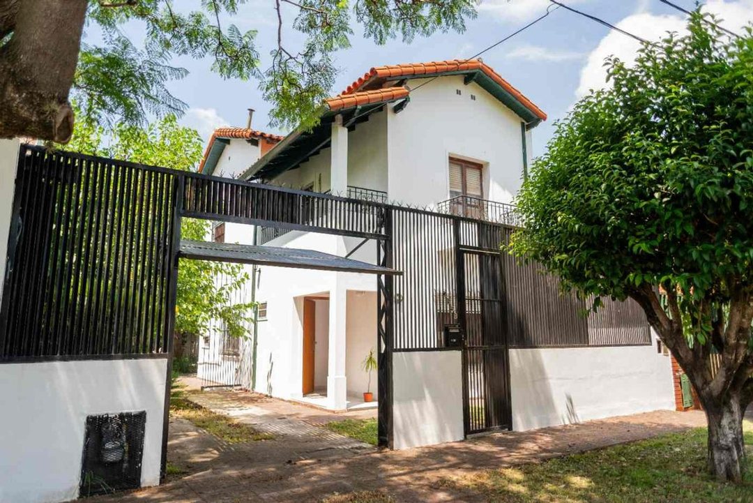 VENTA CASA 3 AMB JARDIN DON BOSCO QUILMES