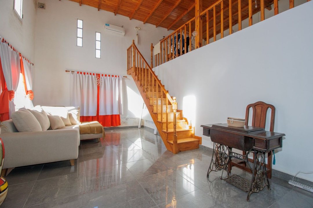 Venta de Casa en Lote Grande