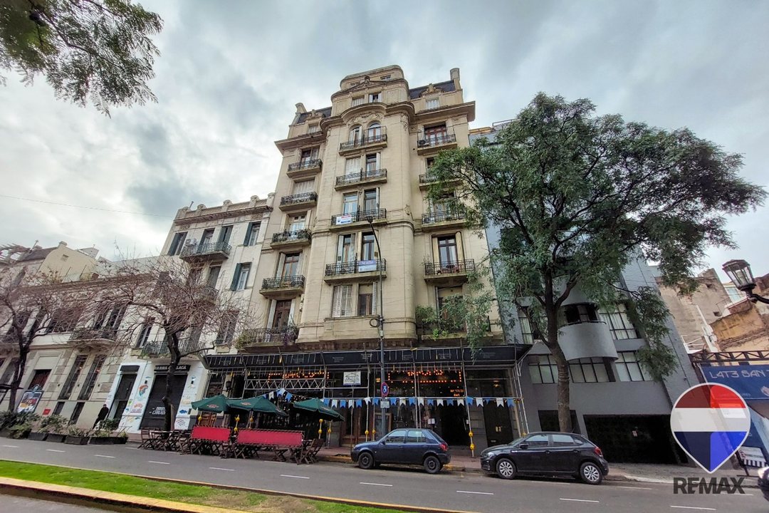VENTA EXCELENTE DEPTO 2 AMB Y 1/2 EN SAN TELMO