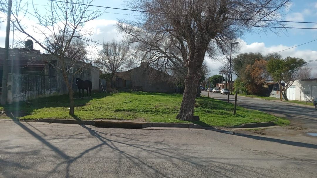 Terreno en Esquina en Coronel Dorrego