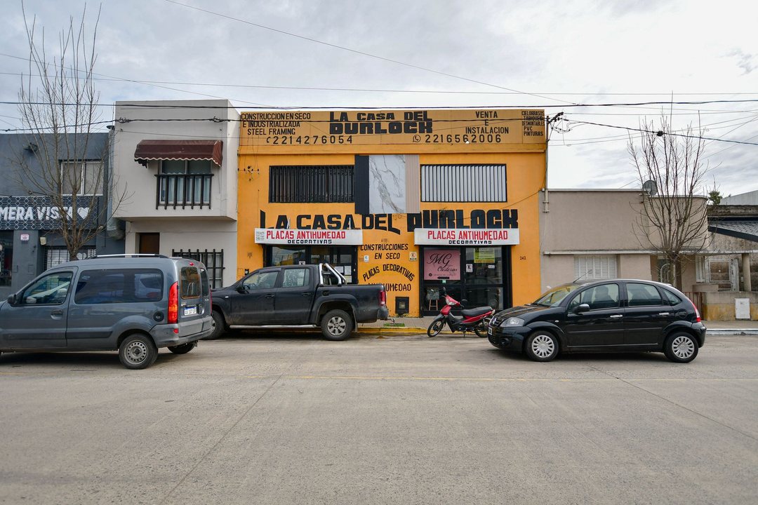LOCAL + DEPARTAMENTO VENTA CON FONDO DE COMERCIO