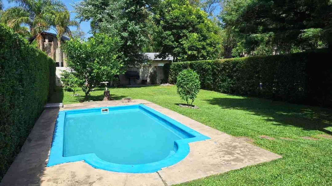 VENTA LOTE 480 m2 CON PILETA + CASA