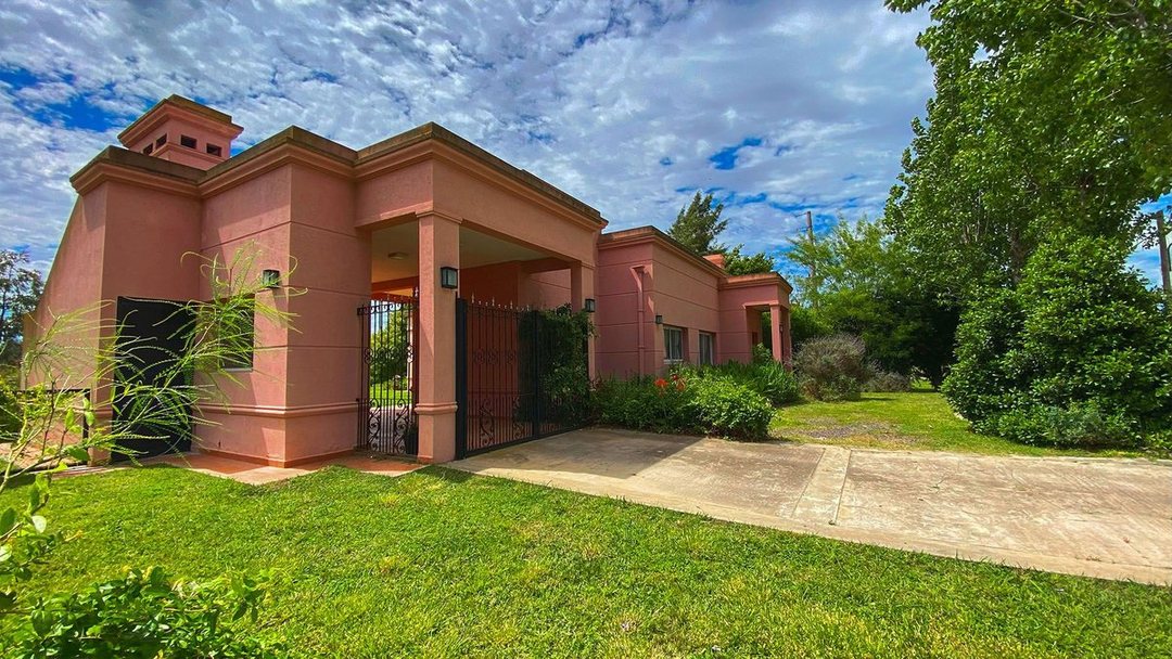 CASA EN FINCAS DE SAN VICENTE
