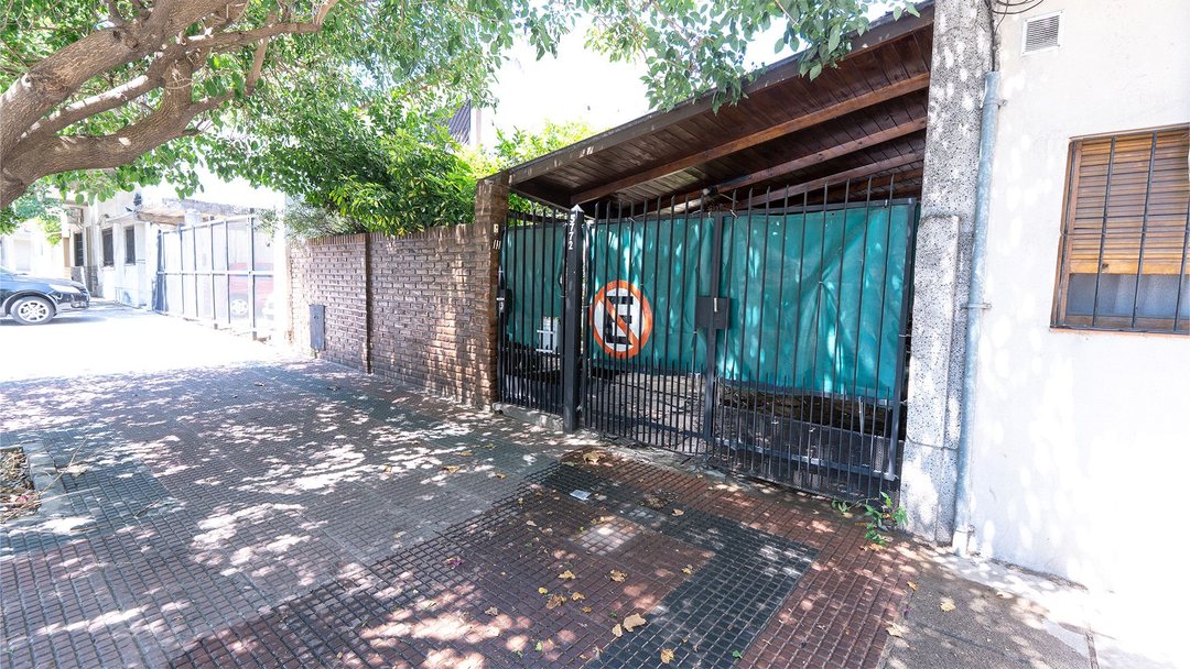 VENTA CASA 7 AMBIENTES VILLA PUEYRREDON CABA