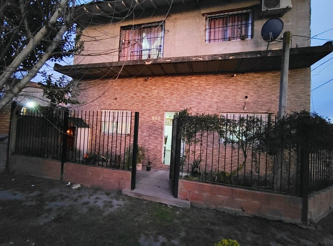 Venta Casa 4 Ambientes Ezeiza Patio/Parrilla
