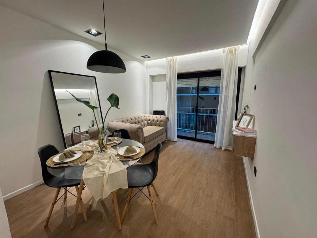 VENTA DPTO 2 AMB RECIC. Y AMOB C/ BALCON P. COLON