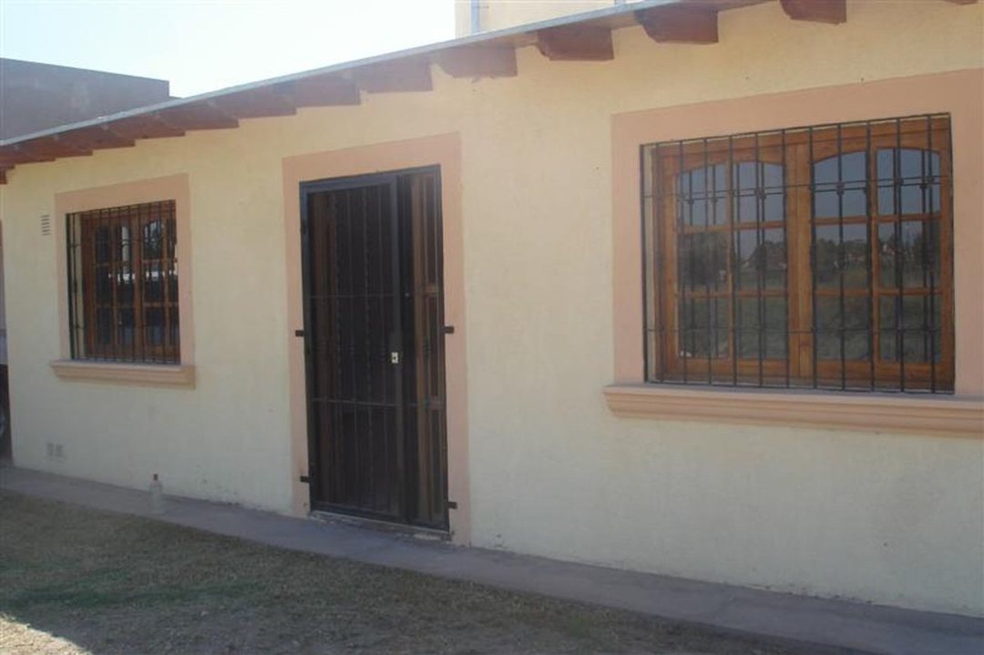 CASA EN EXCELENTE ZONA APTA CRÉDITO