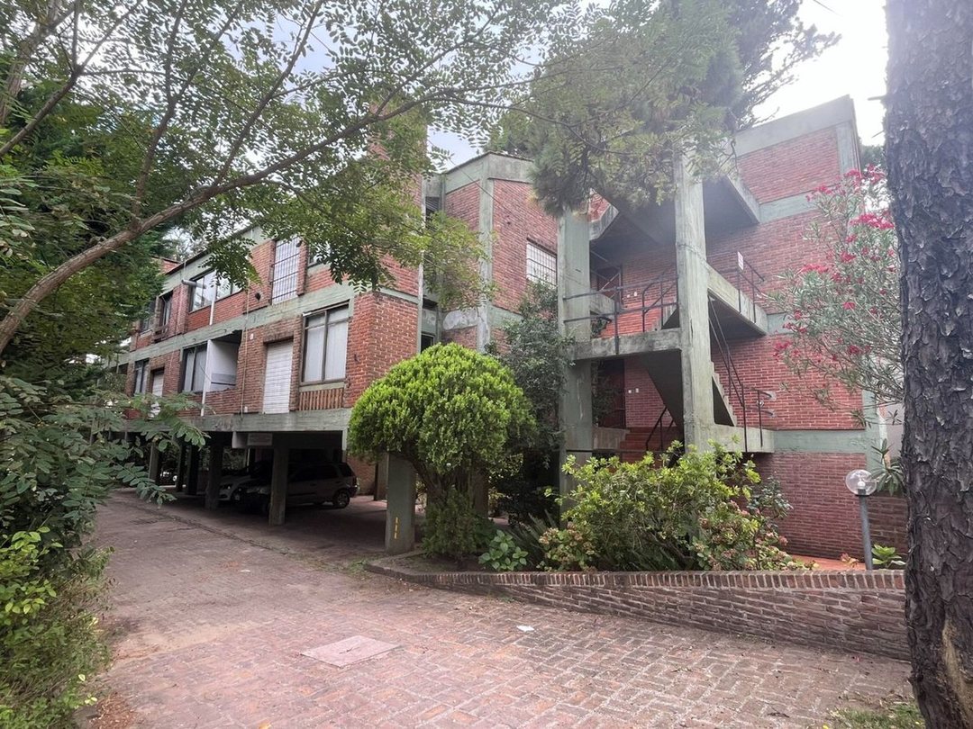 VENTA DE DEPARTAMENTO 2 AMBIENTES  PINAMAR CENTRO