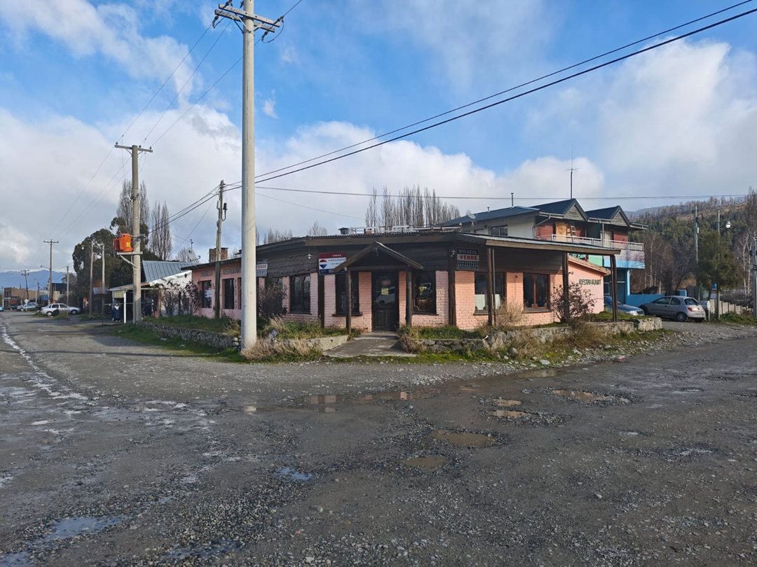 LOCAL Comercial en VENTA sobre Ruta 40 - El Bolsón