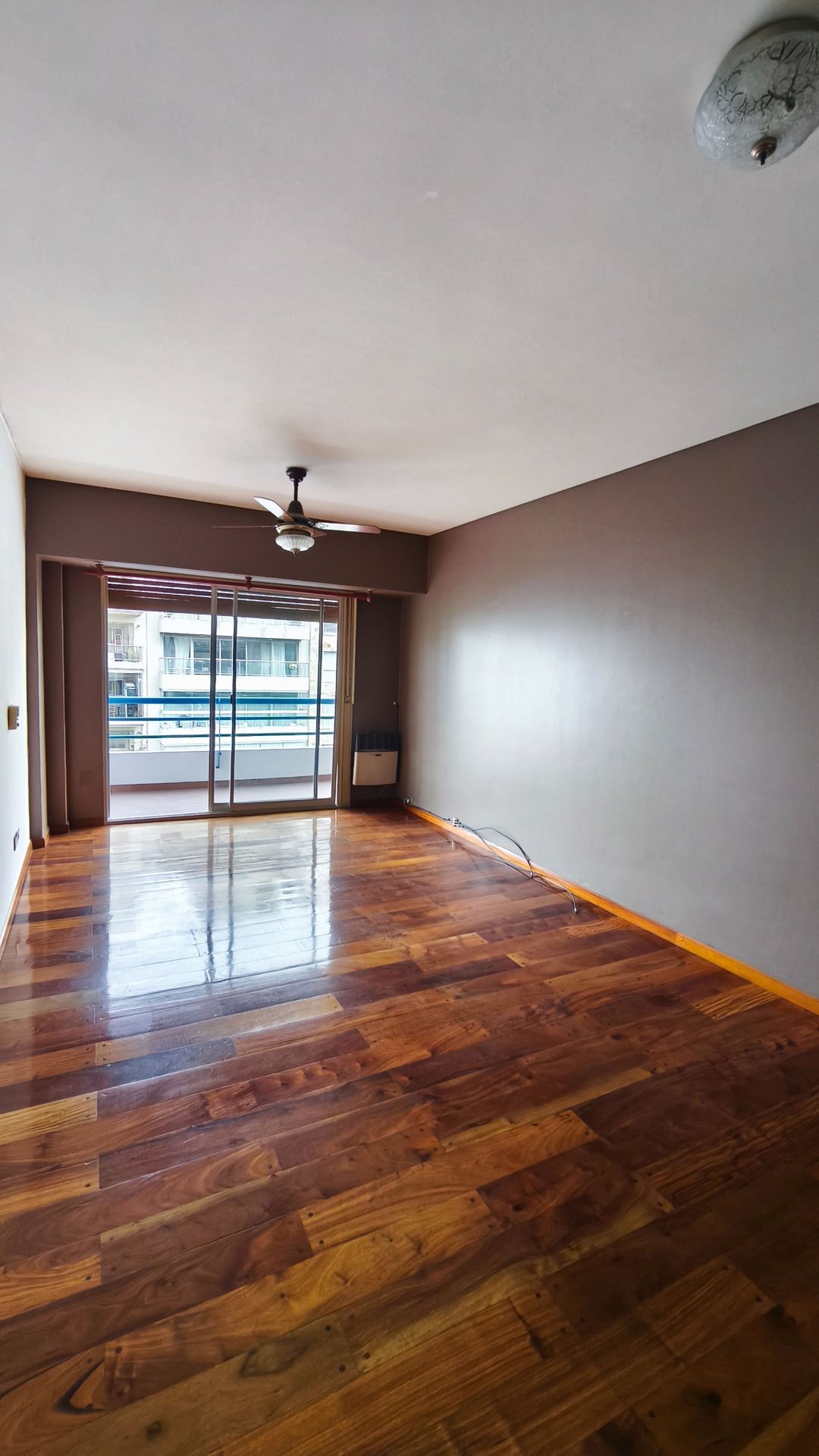 ALQUILER 2 amb con cochera SEMI PISO CABALLITO