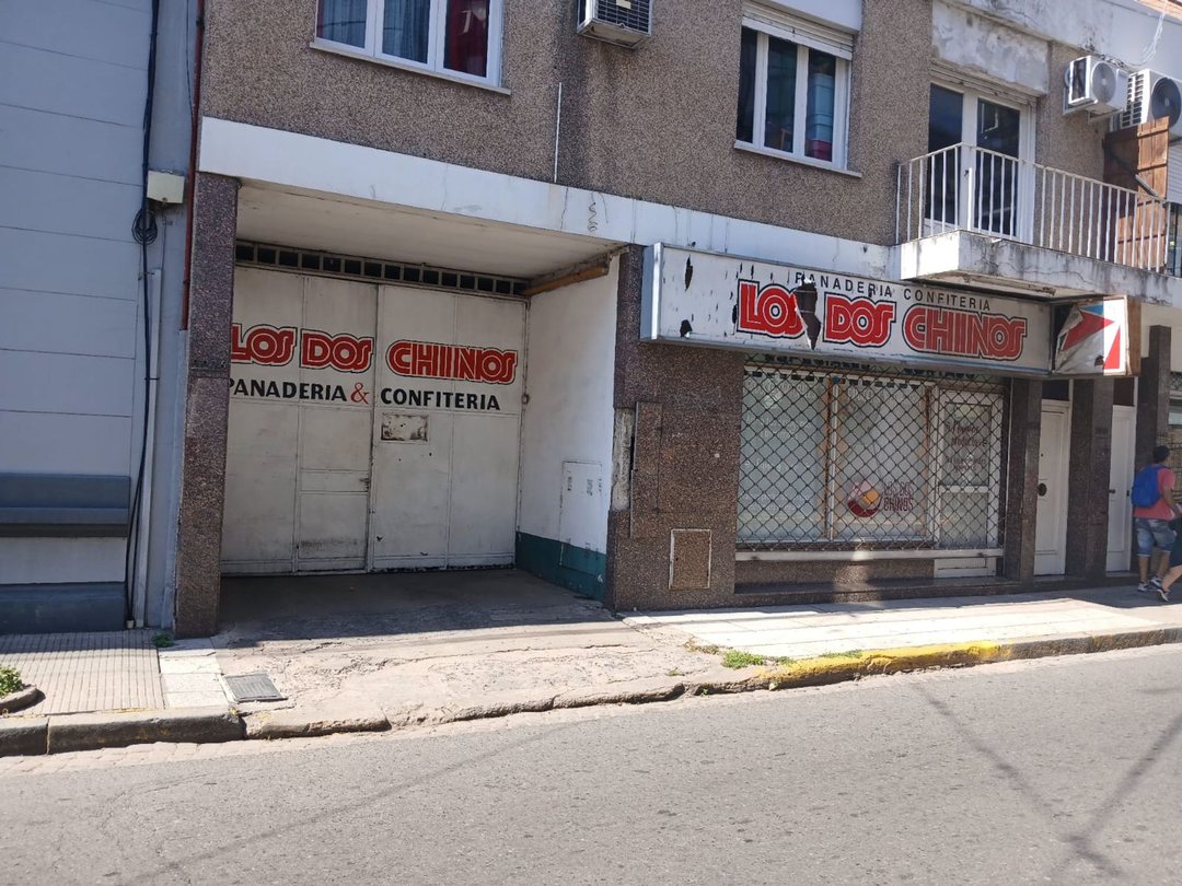 Remax alquila local comercial 1ro de Mayo 2272