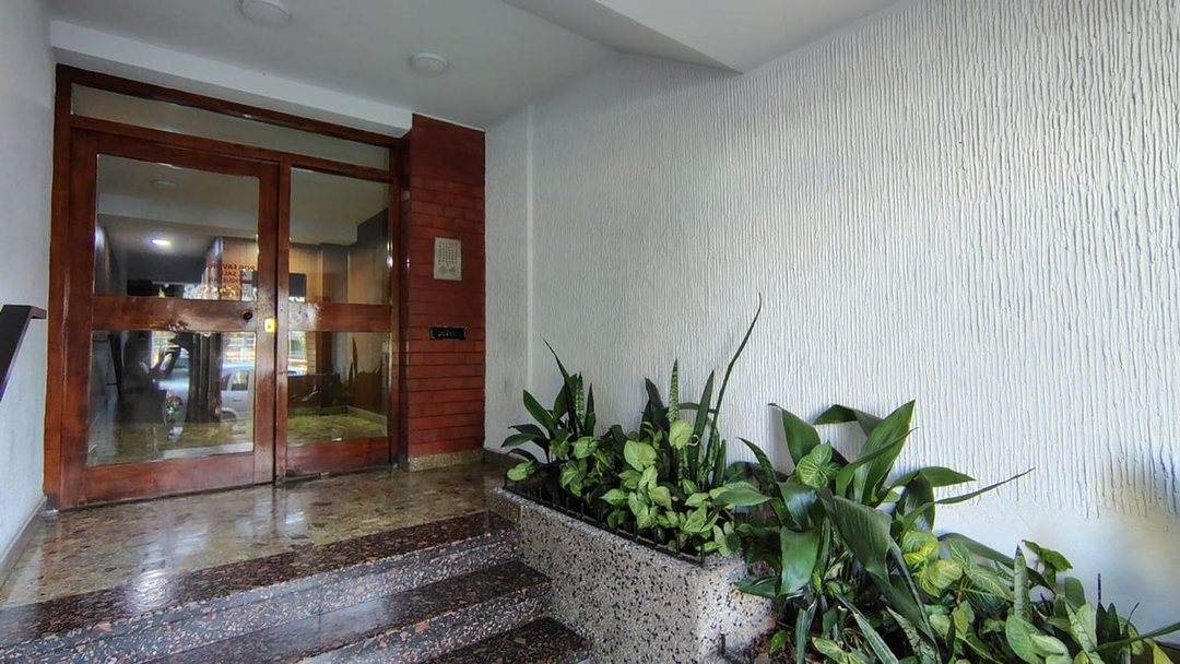 DEPARTAMENTO 1 Y 1/2 AMB VENTA HAEDO CON COCHERA