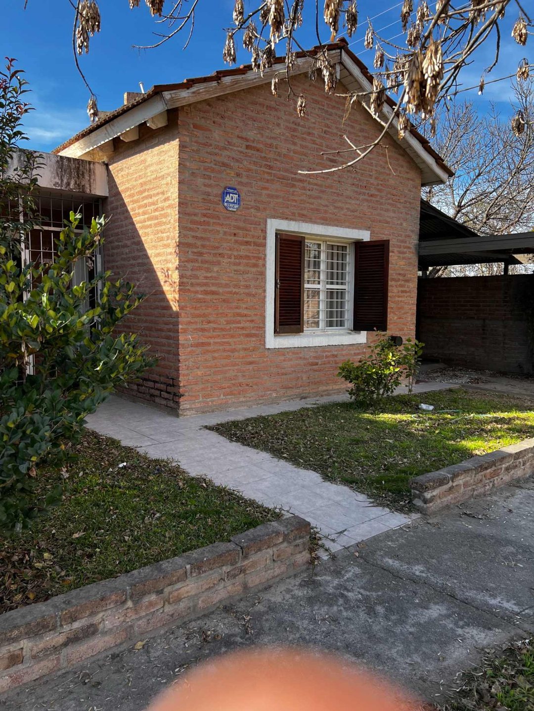 CASA EN VENTA 2 DORM ZONA VALLE ESCONDIDO C/PILETA
