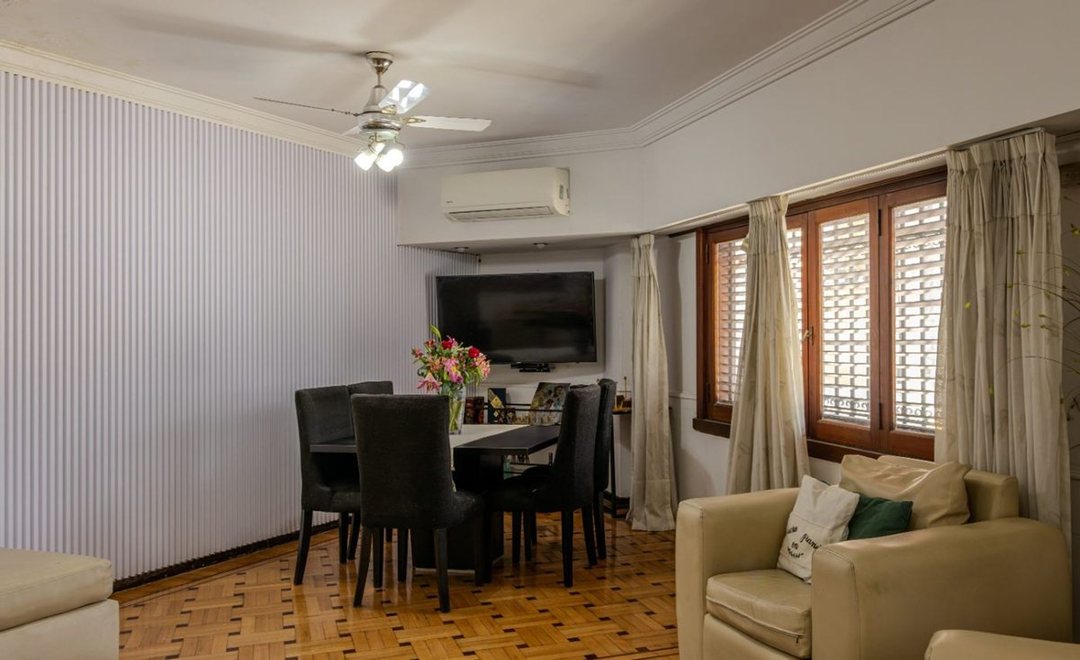 Venta casa 5 ambientes con terraza y pileta!