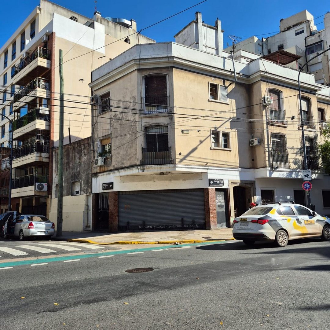 Venta Local en esquina, sin expensas, Almagro