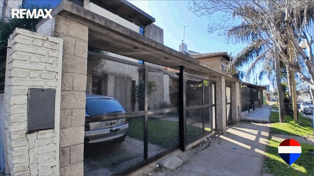 VENTA CASA 4 AMBENTES QUILMES Bº PARQUE C/COCHERA