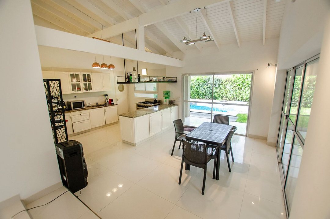 CASA EN VENTA EL VENADO CON PILETA CLIMATIZADA