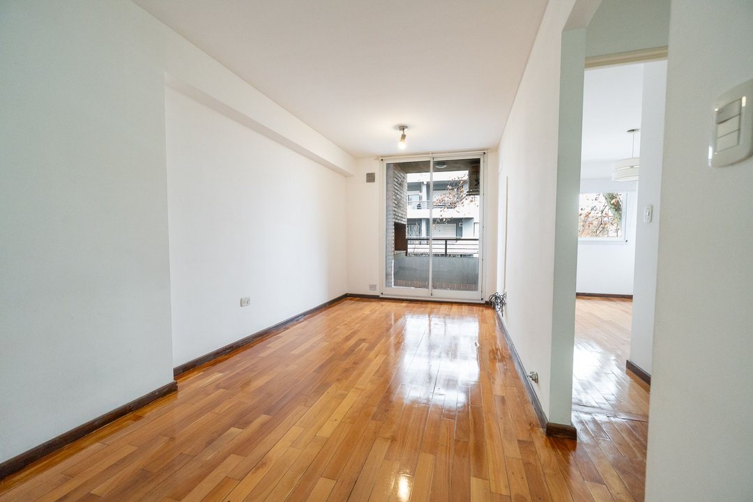 VENTA DEPARTAMENTO 1 DORM Y COCHERA - LOURDES